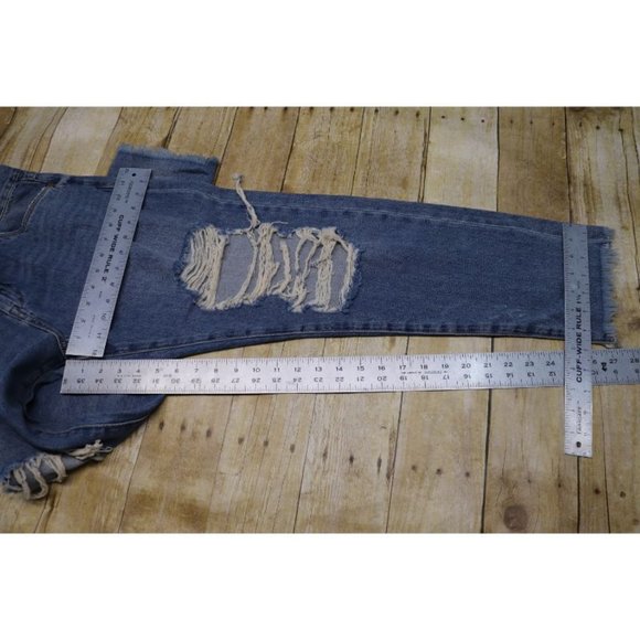 Blank NYC Destroyed Selvedge Jeans Women's  29 - Picture 8 of 11